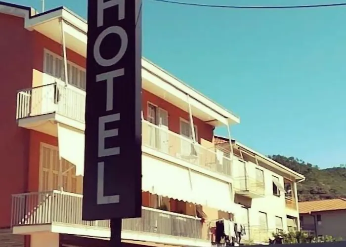 Sereno Hotel 3*